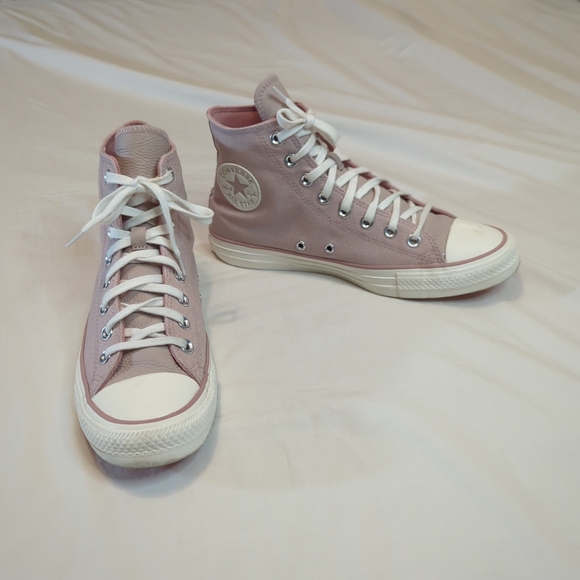CONVERSE Chuck Taylor All Star Tonal Rosa A03720C International Ed.  Sz 10 EUC - Picture 1 of 13